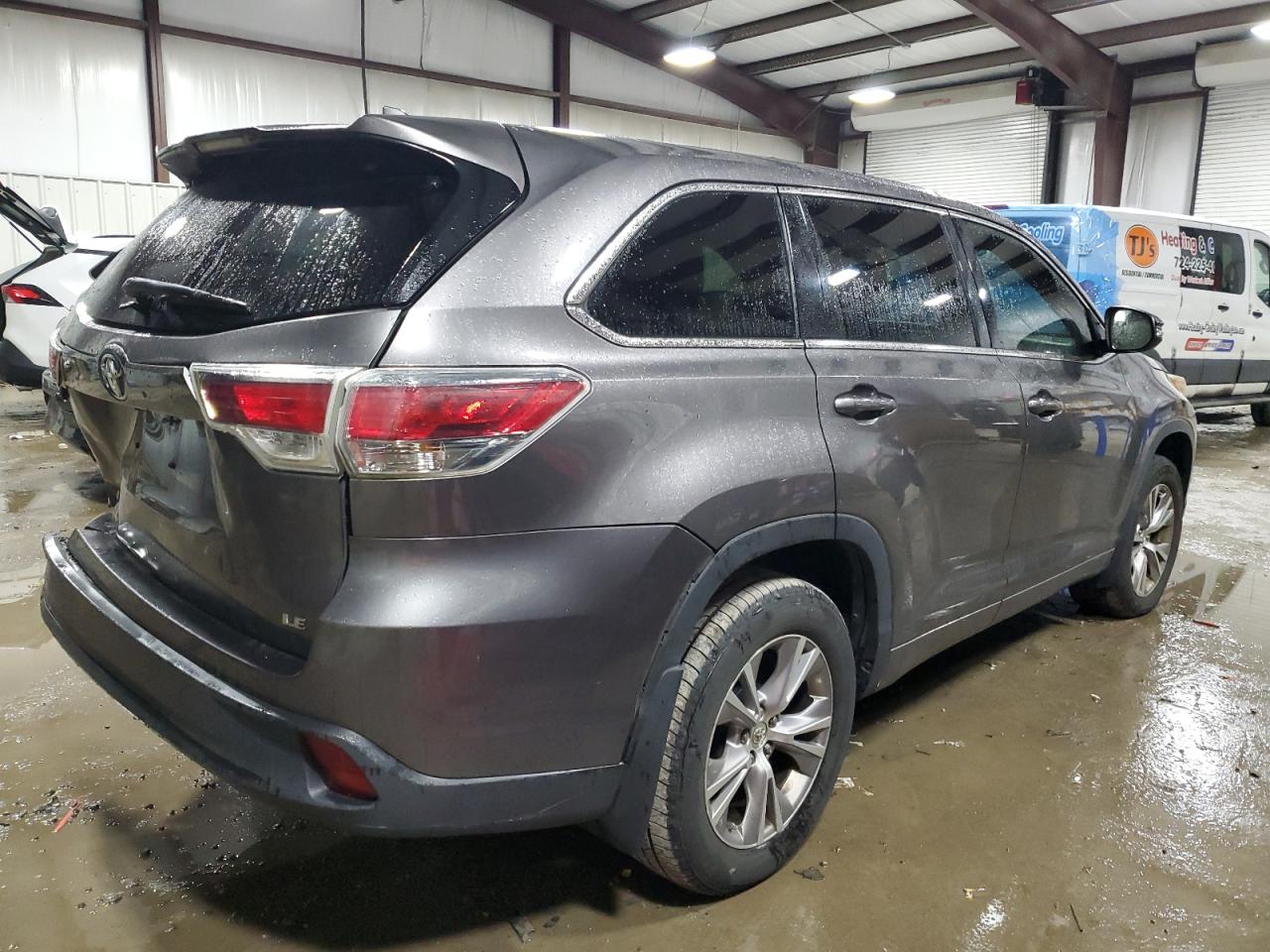 VIN 5TDZKRFHXFS088953 2015 TOYOTA HIGHLANDER no.3