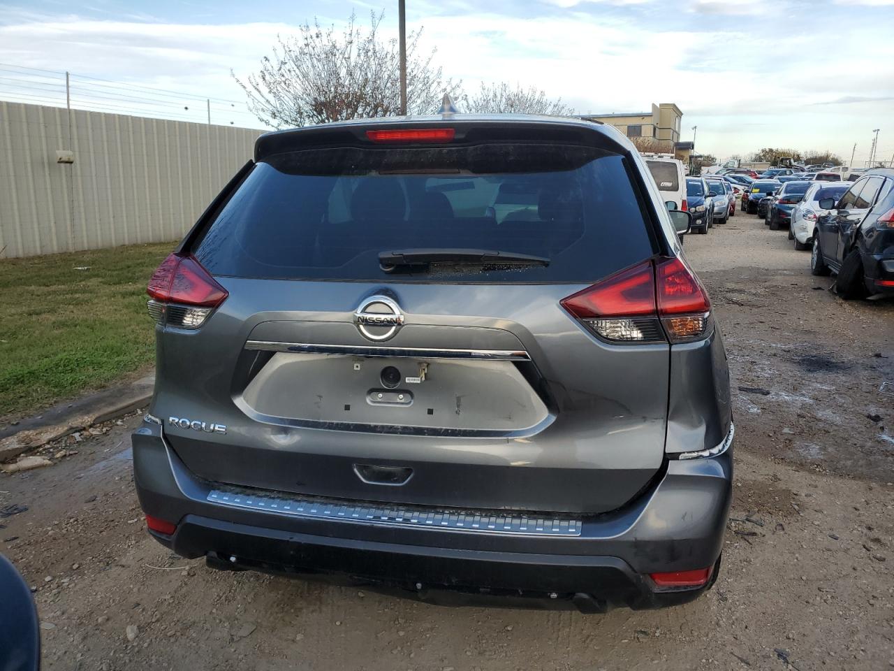 2020 Nissan Rogue - Image 6