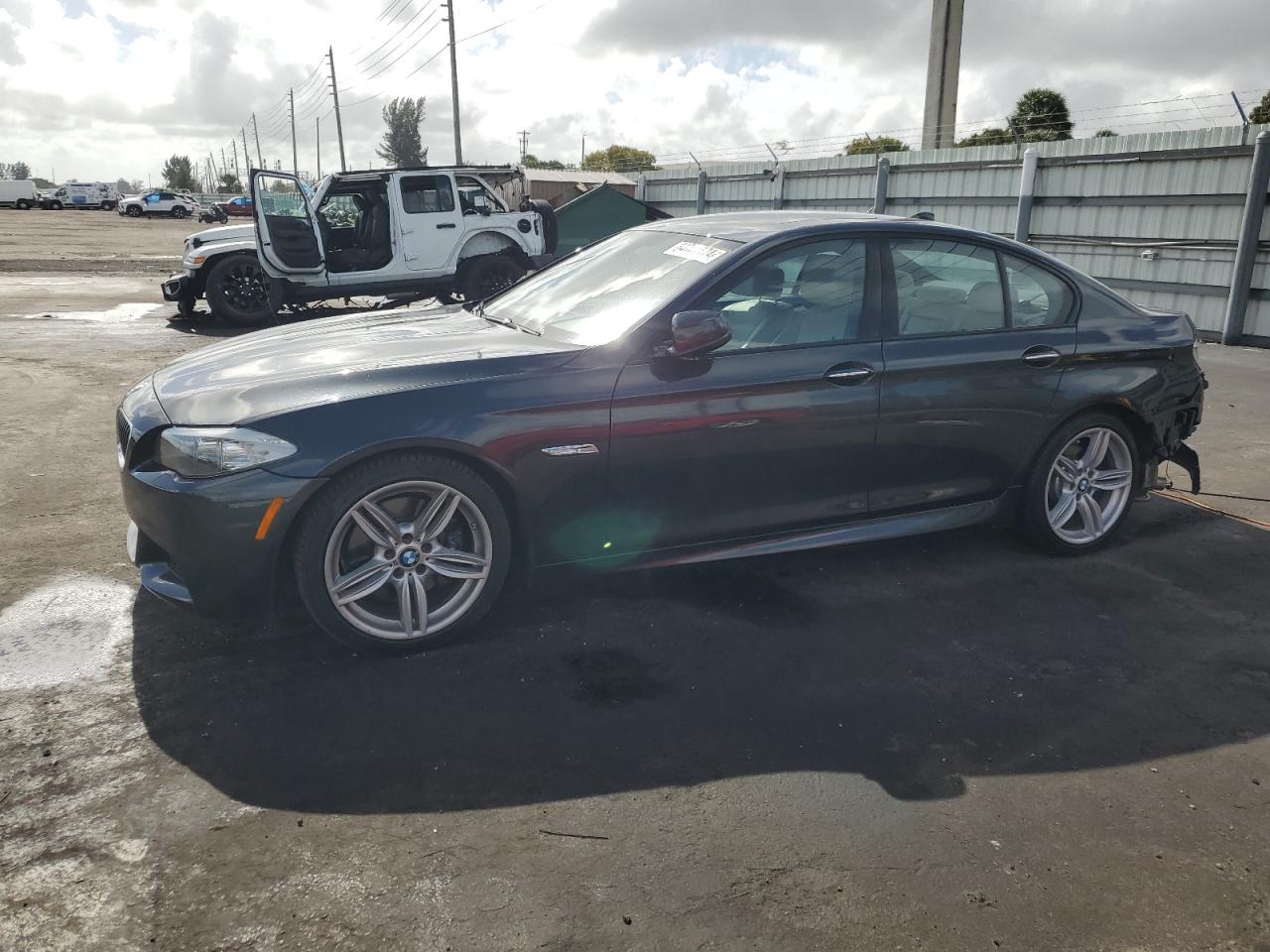 VIN WBAFR7C54DC827145 2013 BMW 5 SERIES no.1