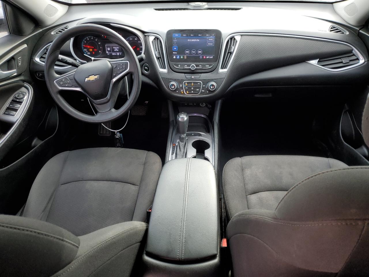 2019 Chevrolet Malibu - Image 8
