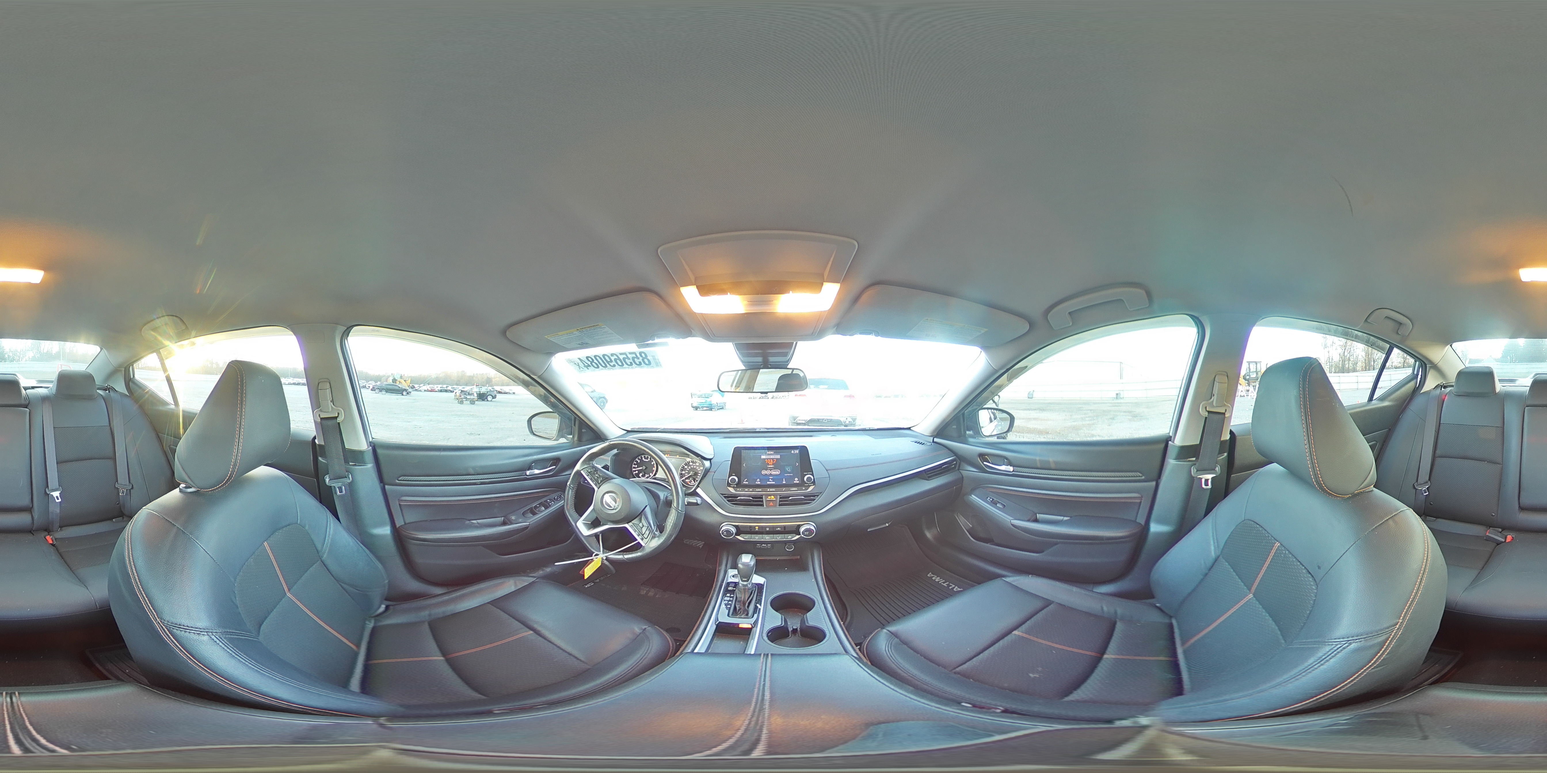 2022 Nissan Altima - Image 12