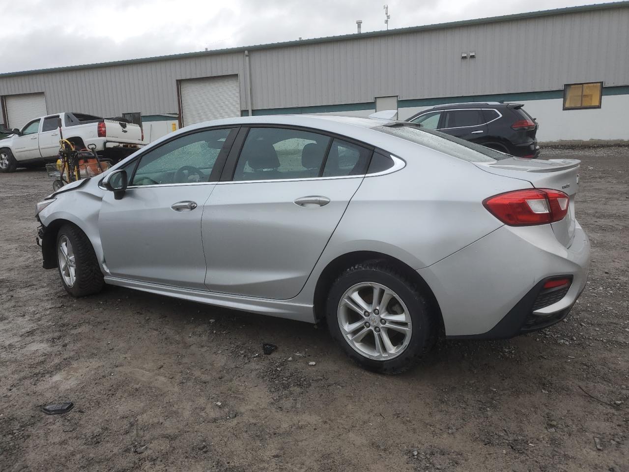 VIN 1G1BE5SM4H7275650 2017 CHEVROLET CRUZE no.2