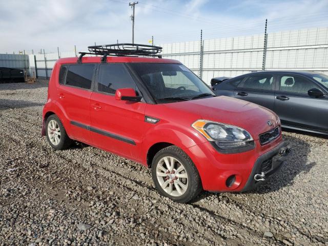 Parquets KIA SOUL 2013 Czerwony