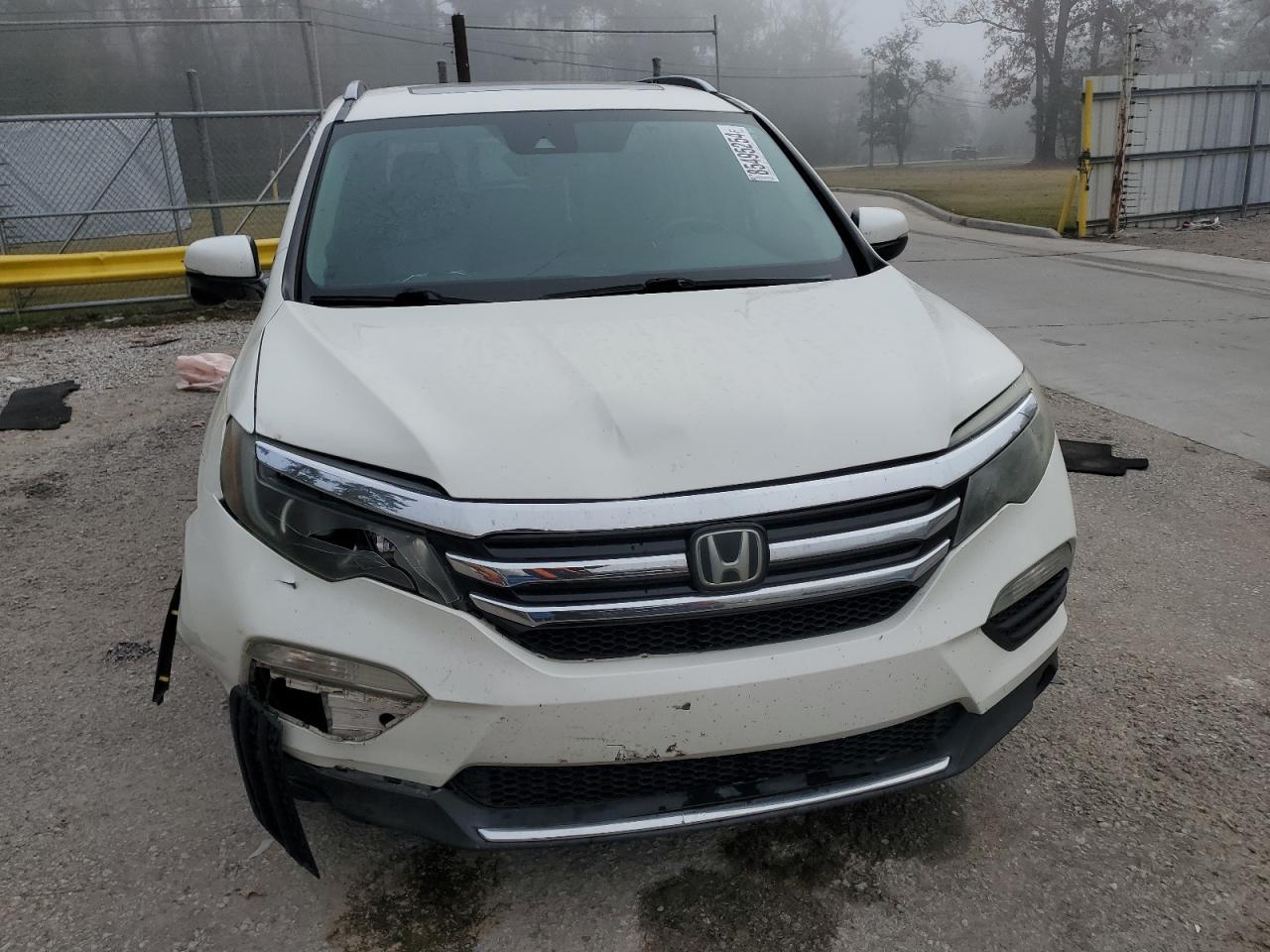 VIN 5FNYF5H99JB008778 2018 HONDA PILOT no.5