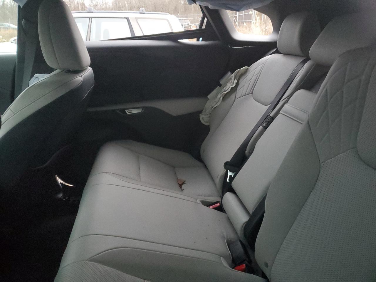 2024 Lexus RX - Image 11