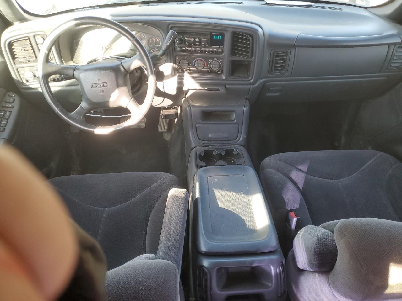 2001 GMC Sierra K1500 Heavy Duty VIN: 1GTGK13U51F165800 Lot: 82983364