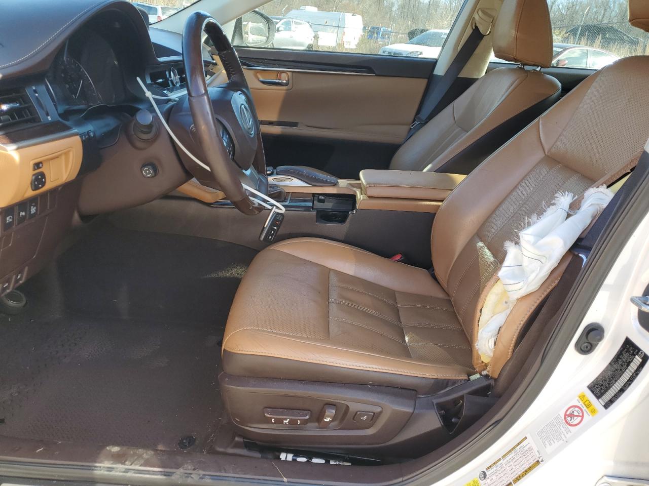 2017 Lexus ES - Image 7