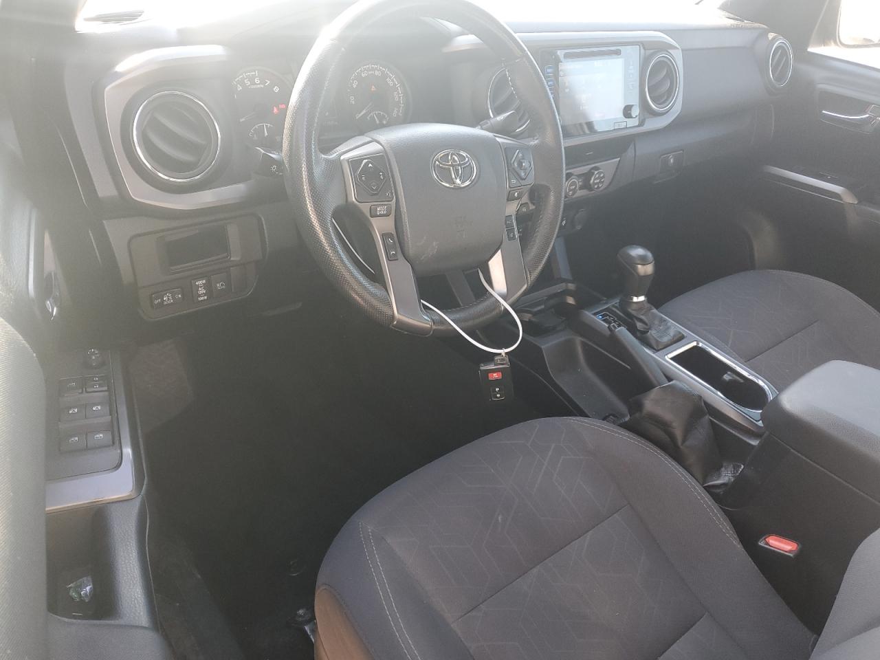 VIN 3TMCZ5AN8KM266070 2019 TOYOTA TACOMA no.8