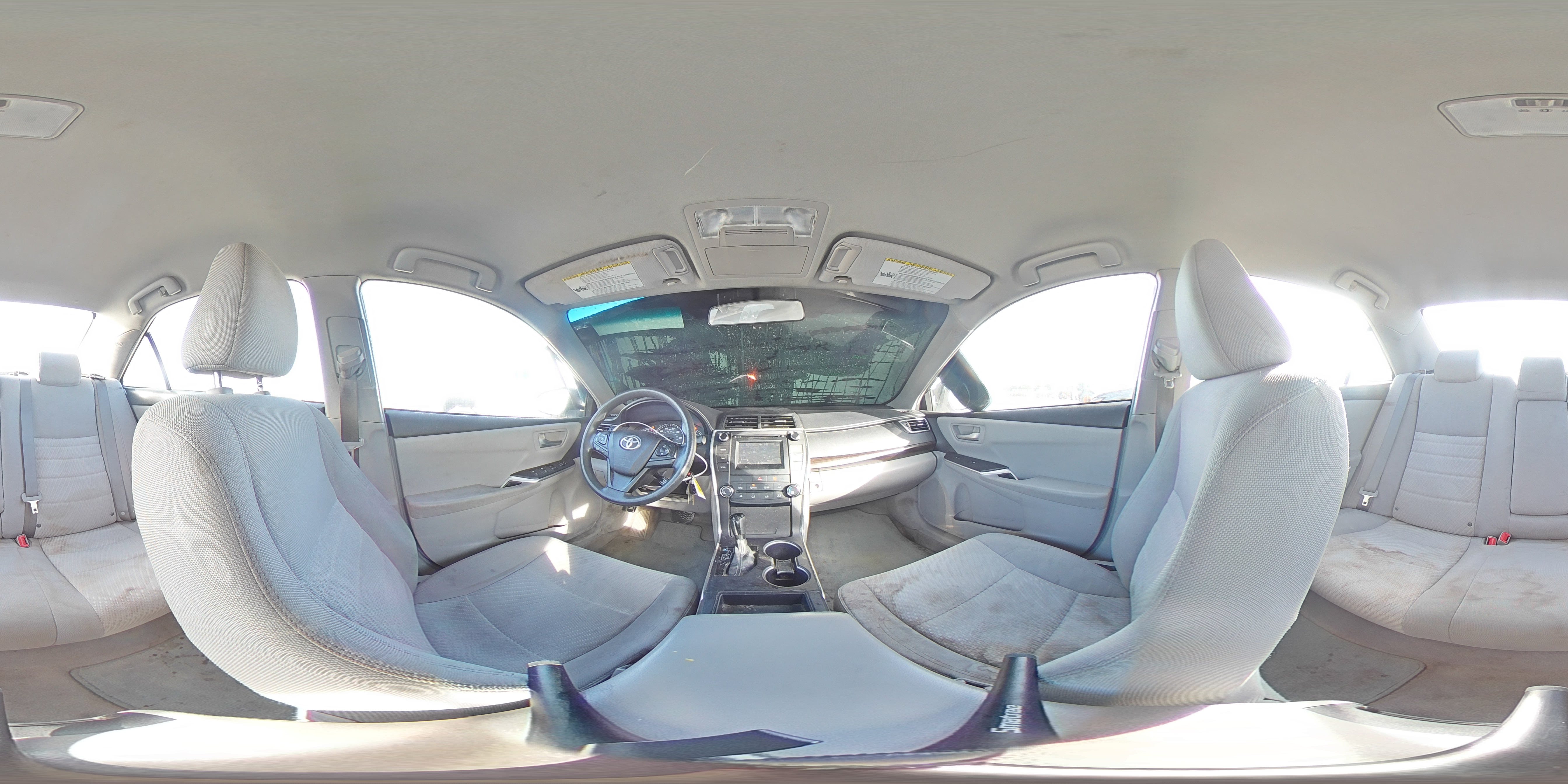 2015 Toyota Camry - Image 14