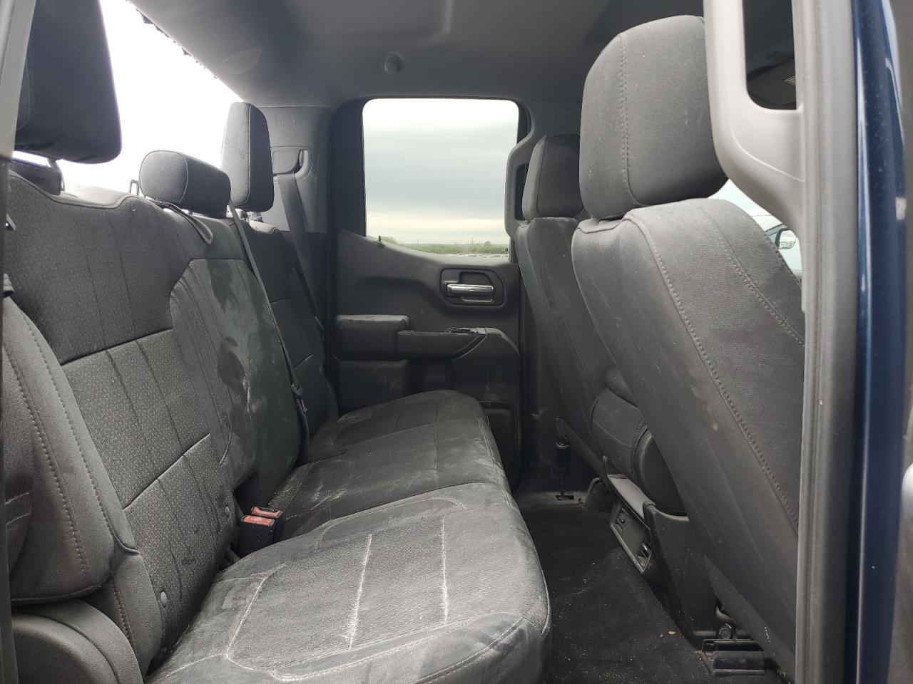 2019 Chevrolet Silverado - Image 10