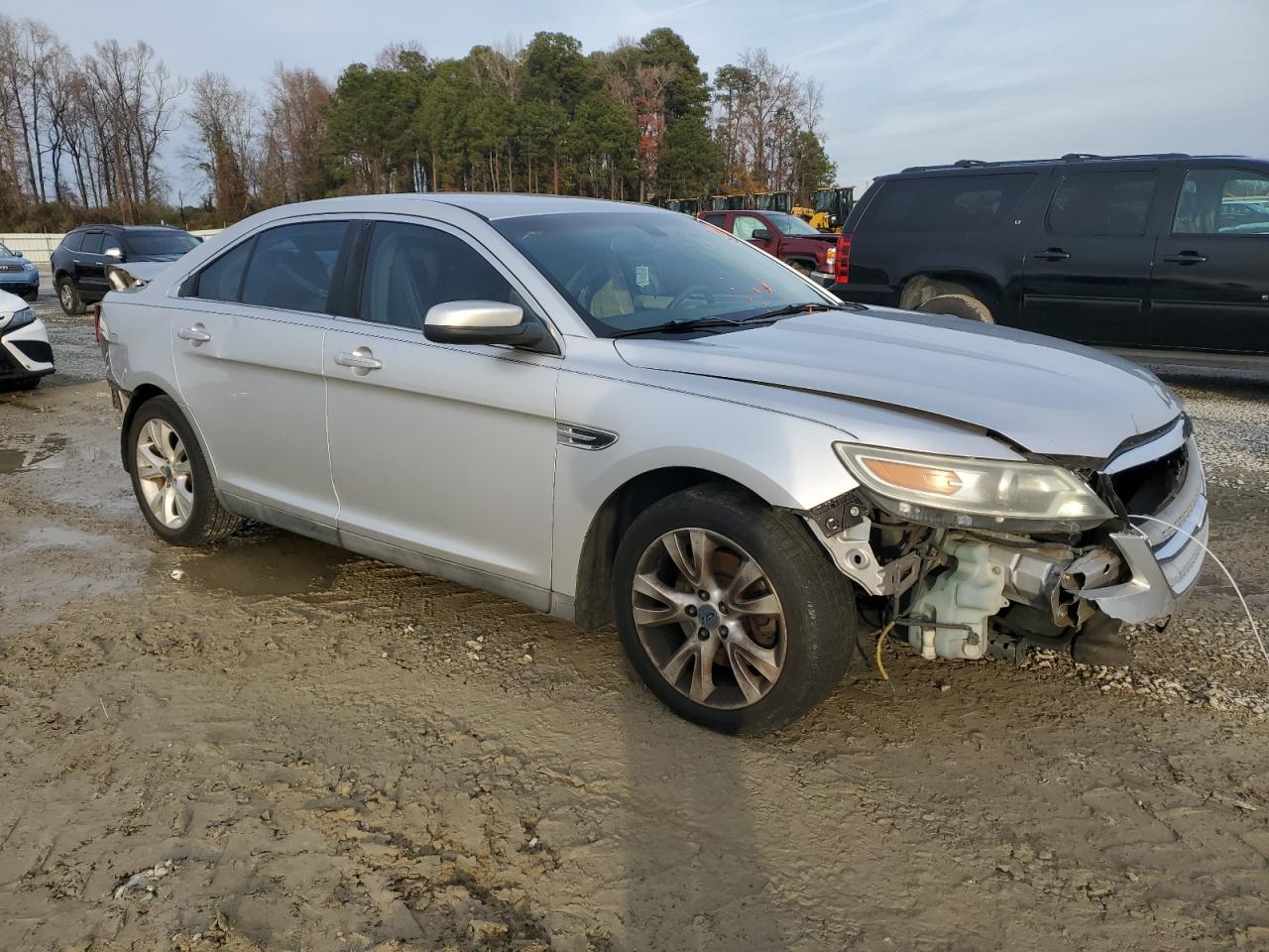 2011 Ford Taurus - Image 4