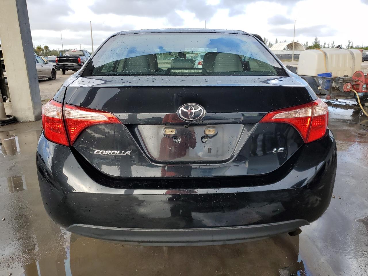 VIN 5YFBURHE8JP821291 2018 TOYOTA COROLLA no.6