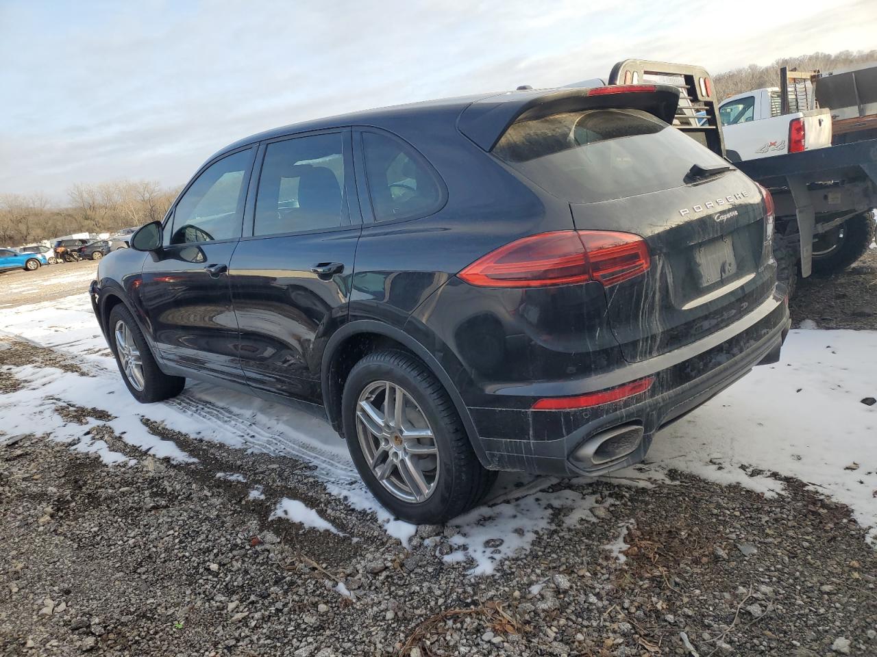 VIN WP1AA2A21GLA03767 2016 PORSCHE CAYENNE no.2