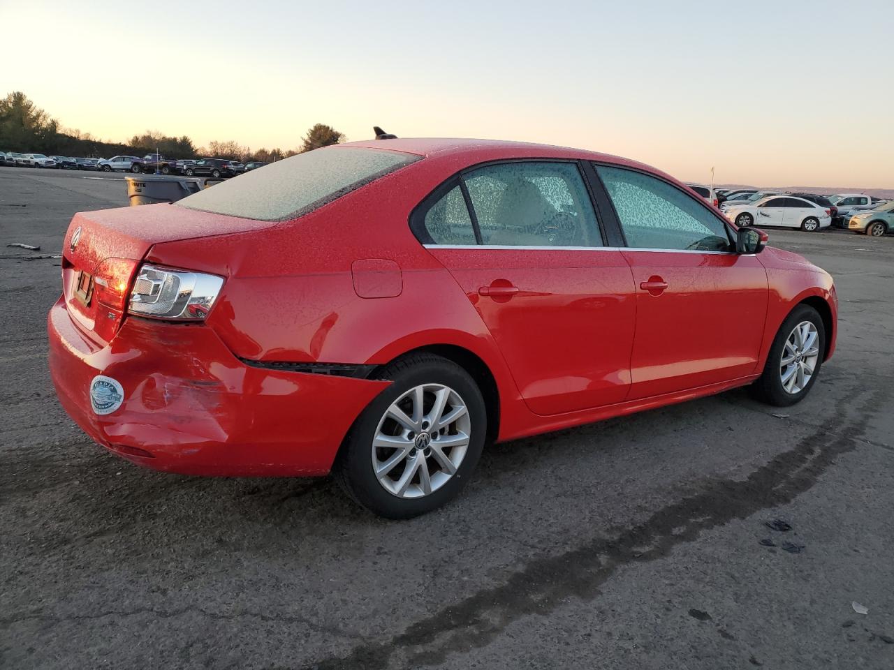 2014 Volkswagen Jetta - Image 3