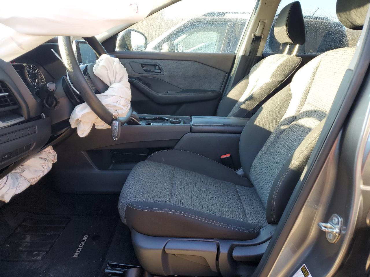2021 Nissan Rogue - Image 7