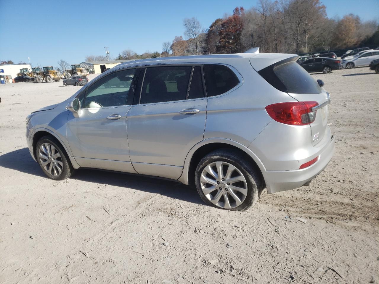 VIN LRBFX3SX1JD026486 2018 BUICK ENVISION no.2