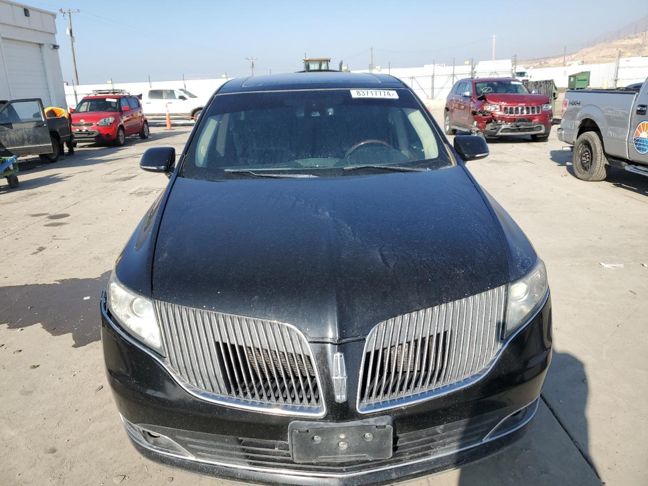 VIN 2LMHJ5FK7GBL03145 2016 LINCOLN MKT no.5