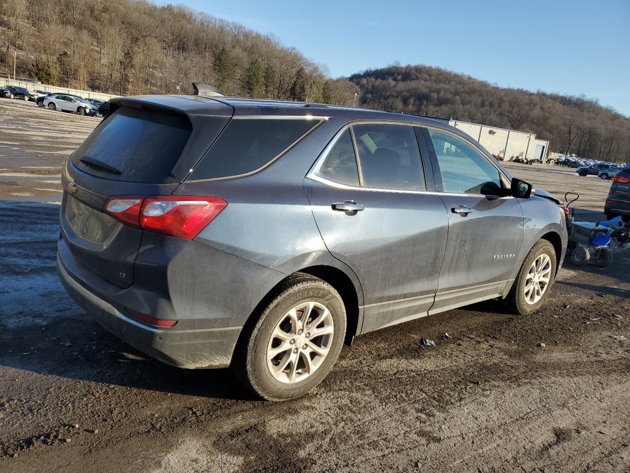 2019 Chevrolet Equinox - Image 3