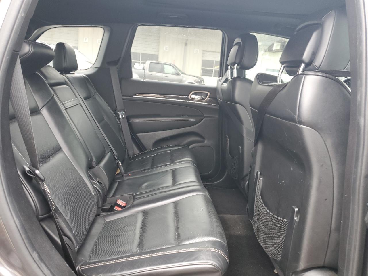 2015 Jeep Grand Cherokee - Image 11