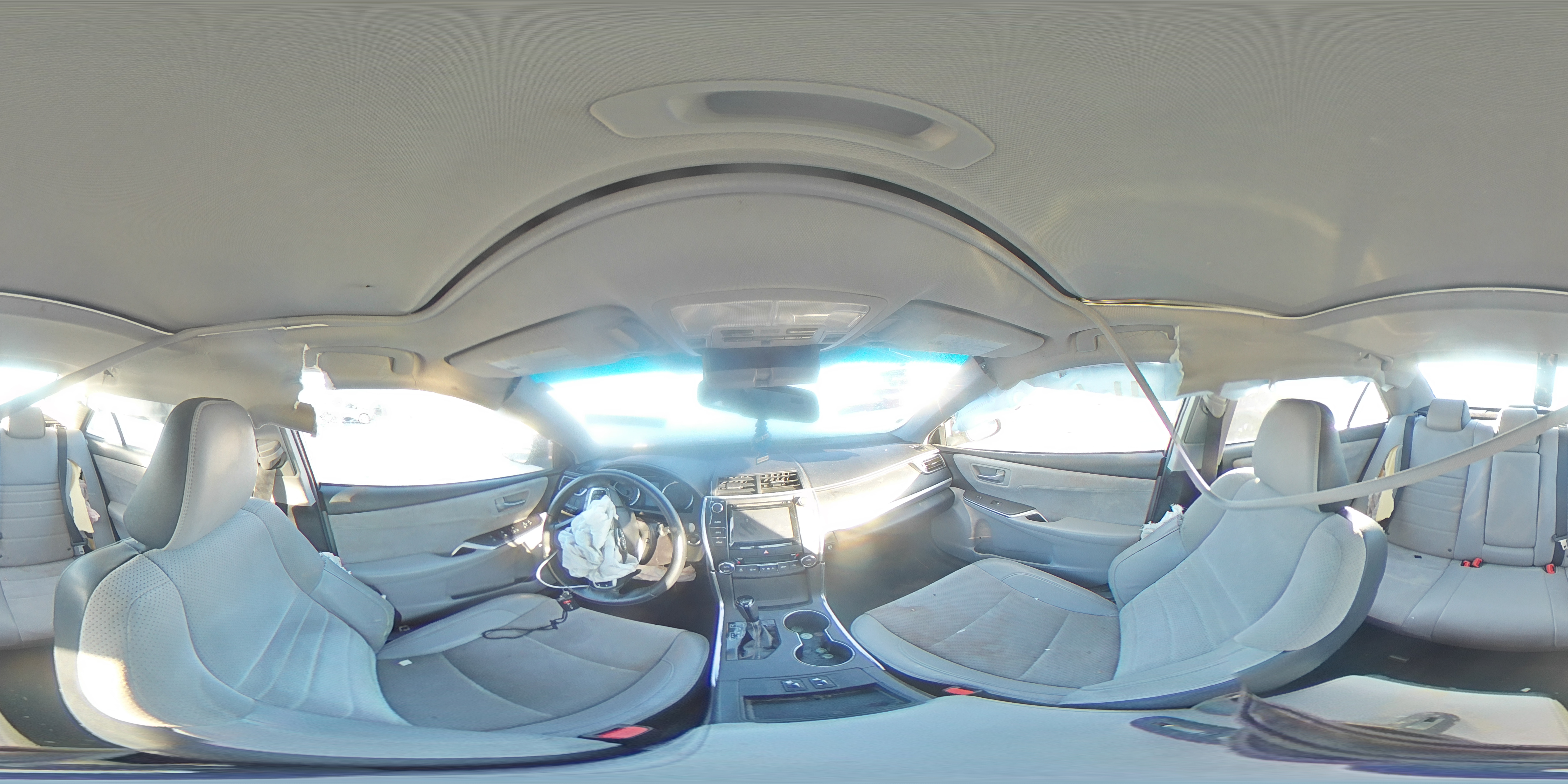 2016 Toyota Camry - Image 12
