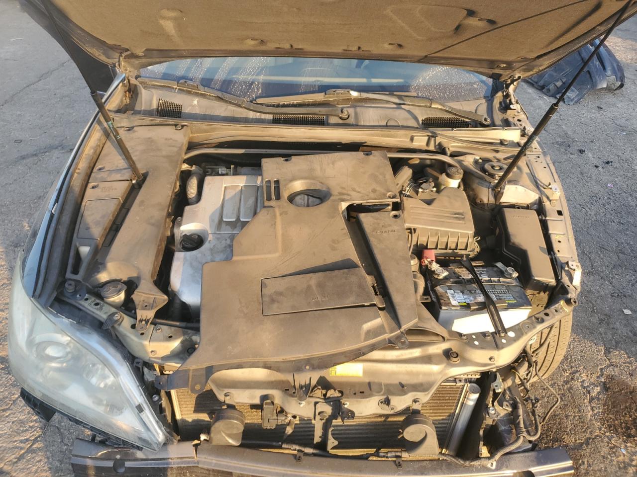 2011 Lexus ES - Image 11
