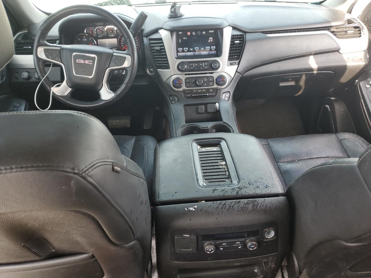 2016 GMC Yukon - Image 8