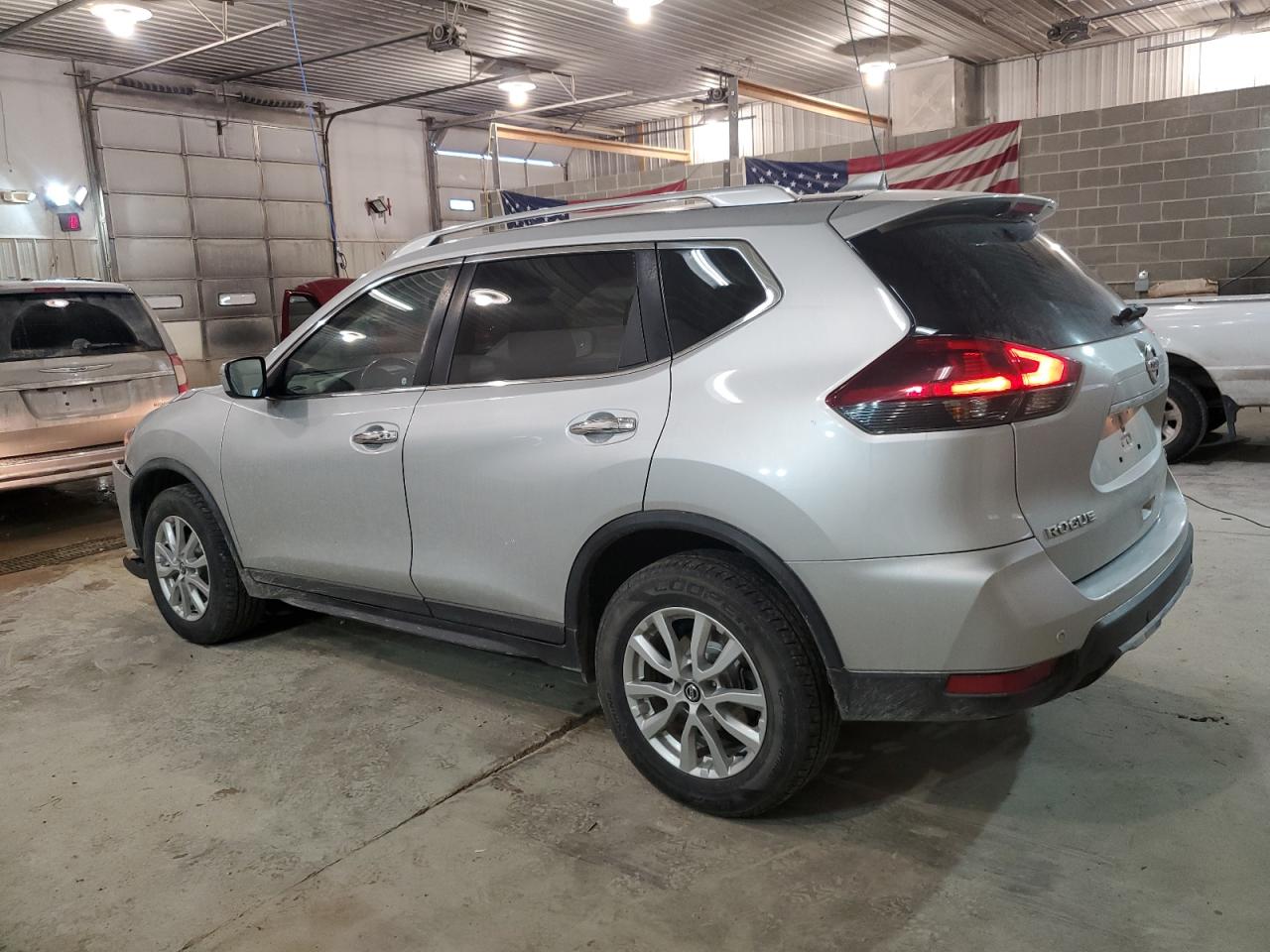 KNMAT2MV6KP527516 2019 NISSAN ROGUE - Image 2