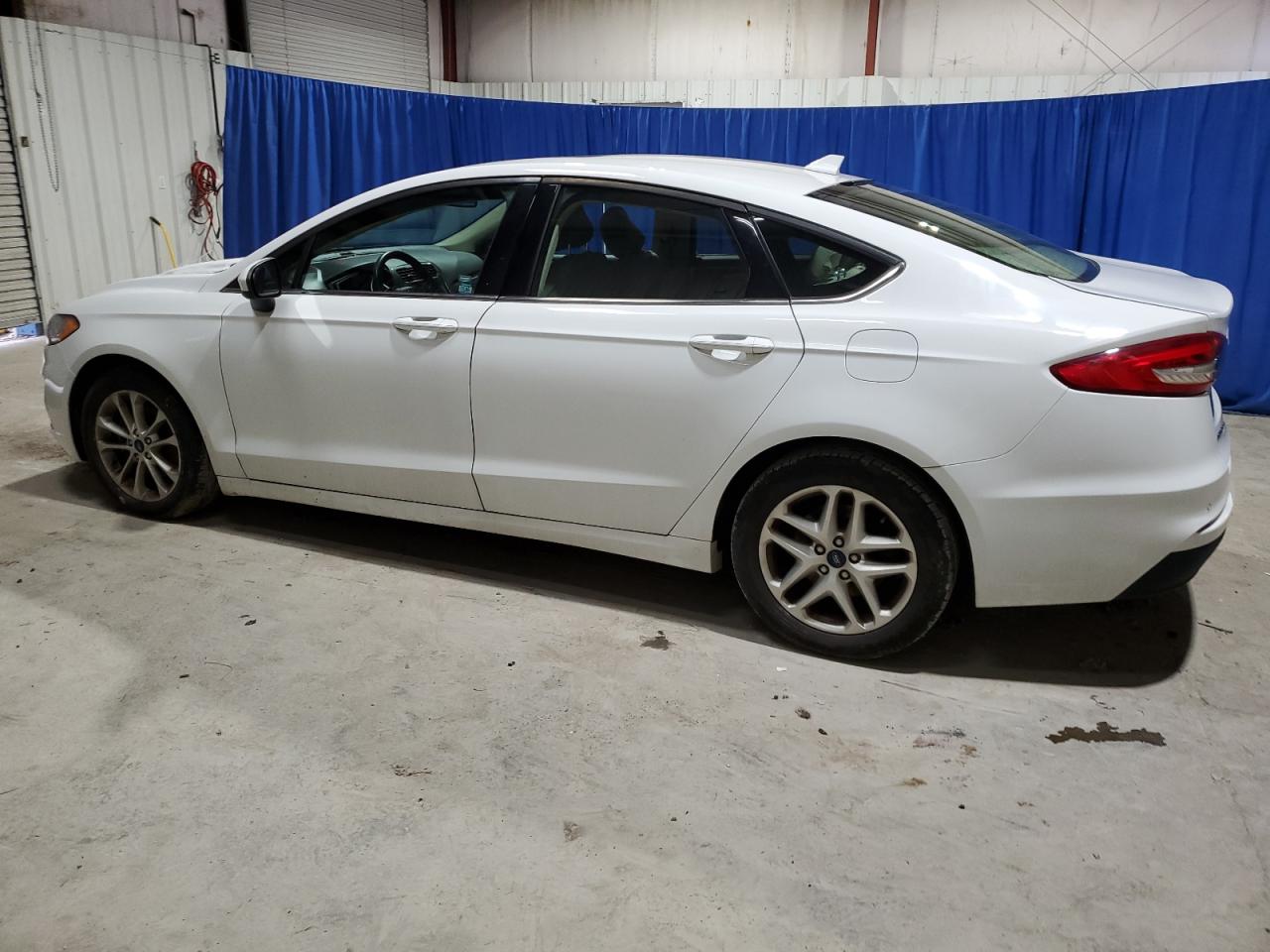 2020 Ford Fusion - Image 2