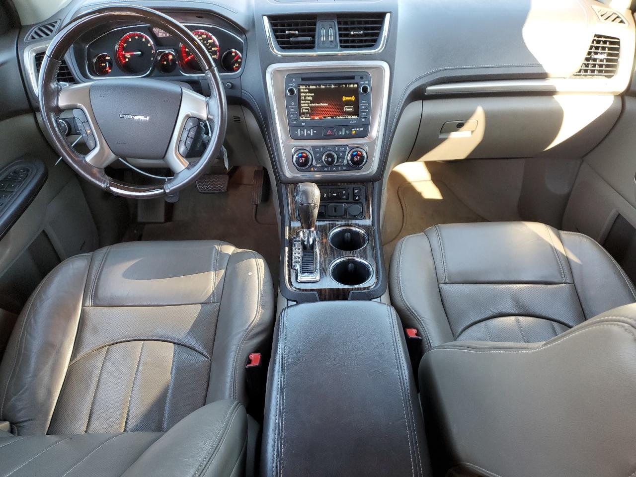 2015 GMC Acadia - Image 8