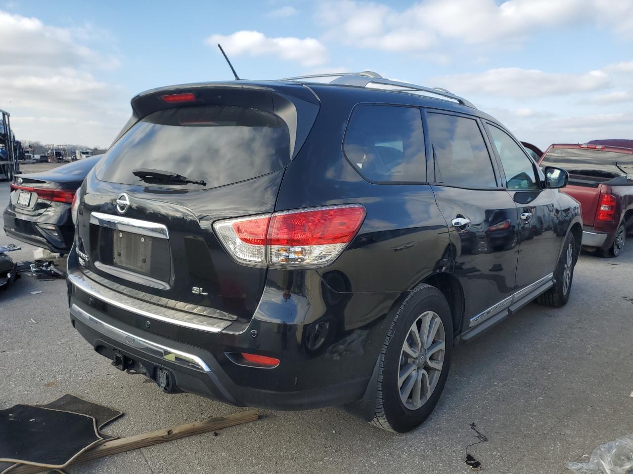 2015 Nissan Pathfinder S VIN: 5N1AR2MN1FC711642 Lot: 85747964