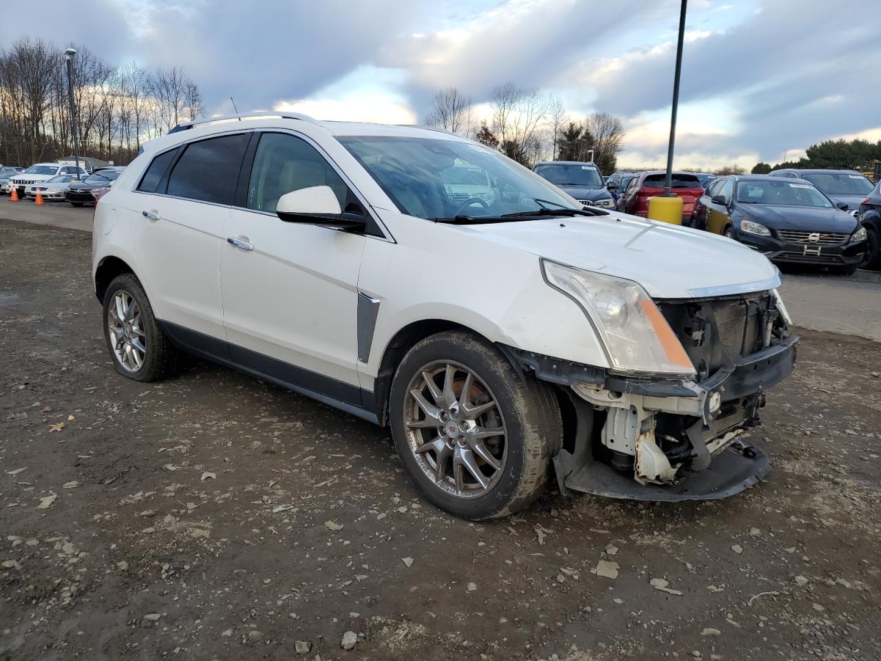 VIN 3GYFNFE30ES546082 2014 CADILLAC SRX no.4