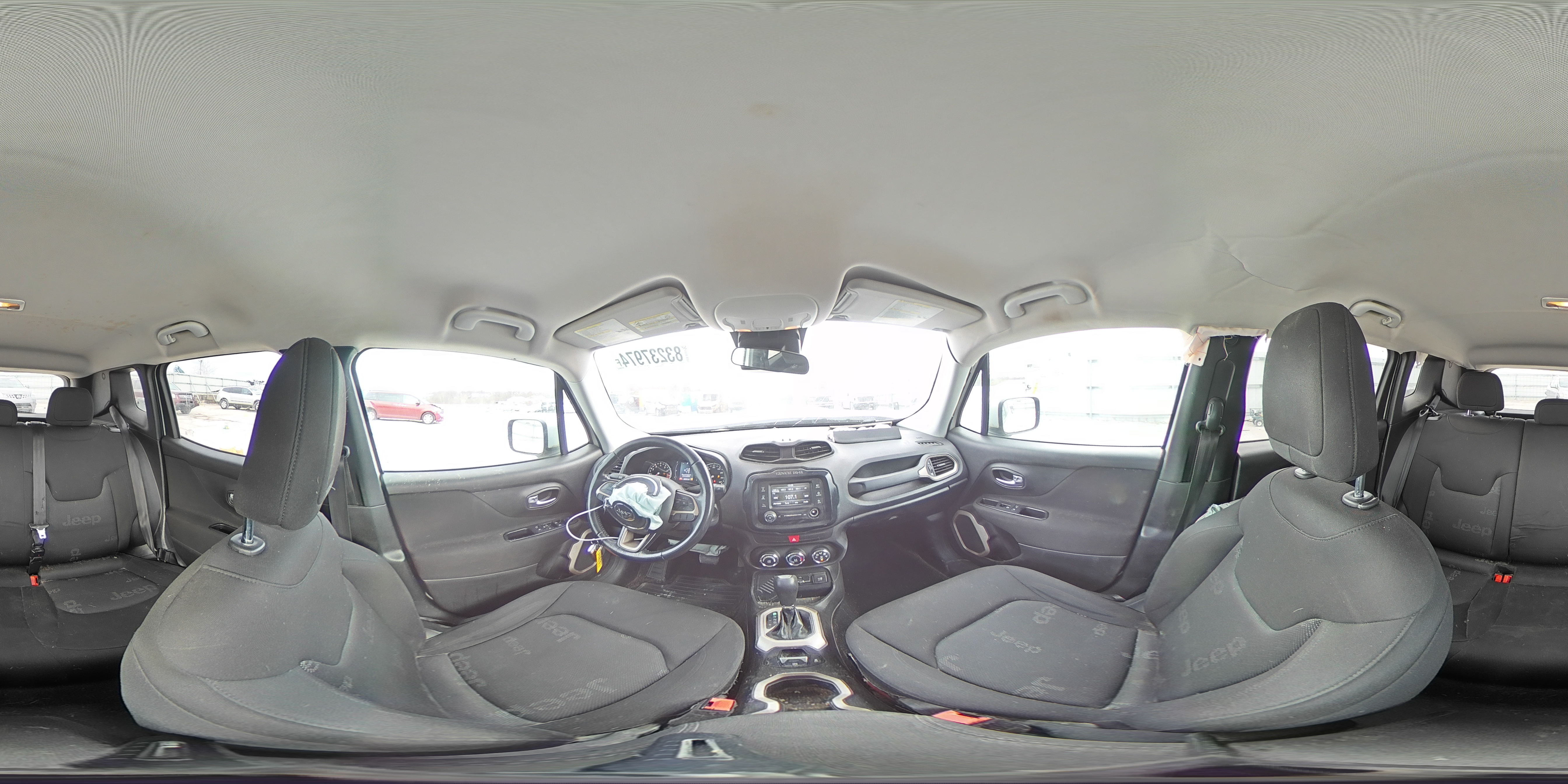 2017 Jeep Renegade - Image 14