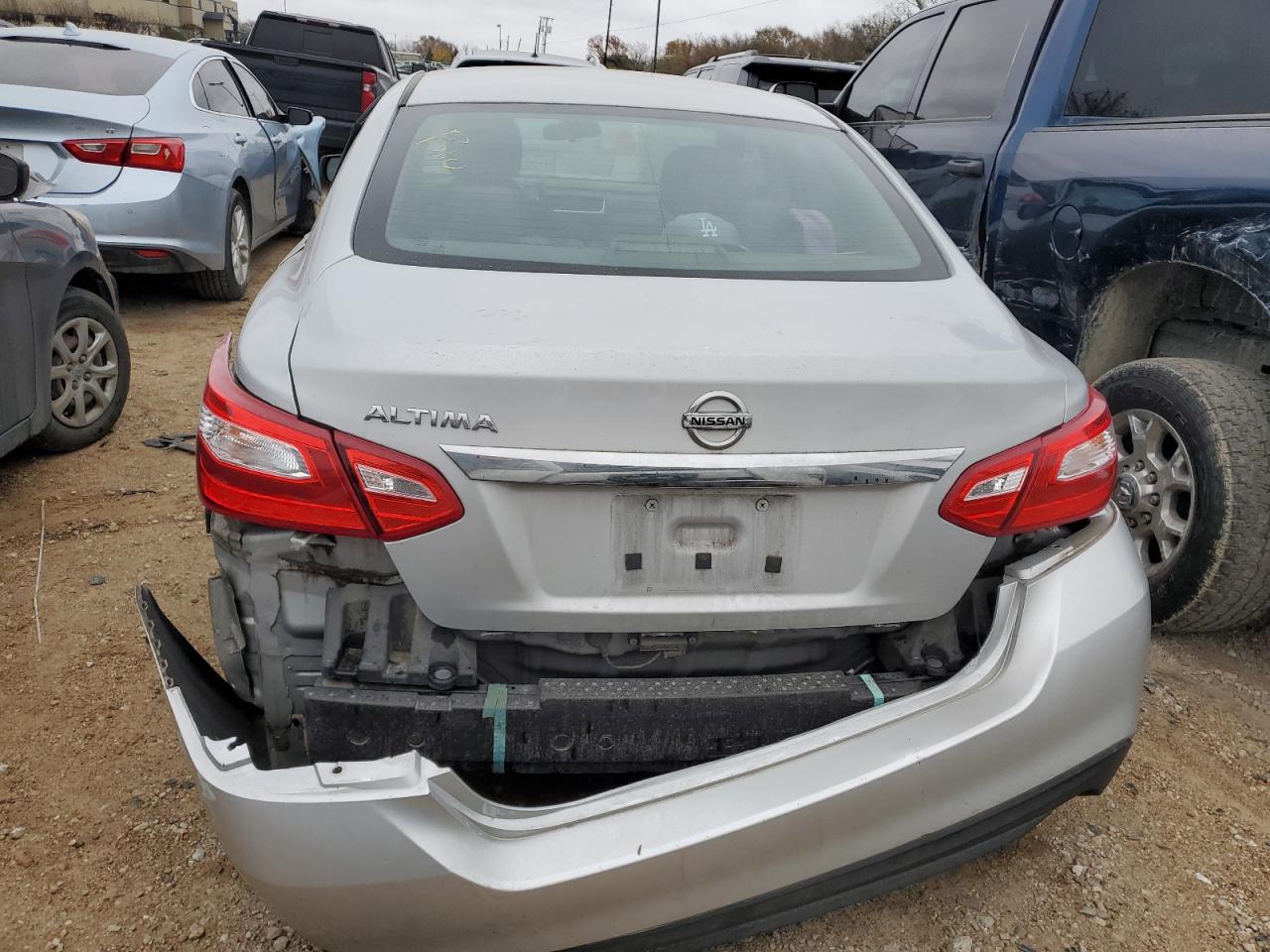 2016 Nissan Altima - Image 6