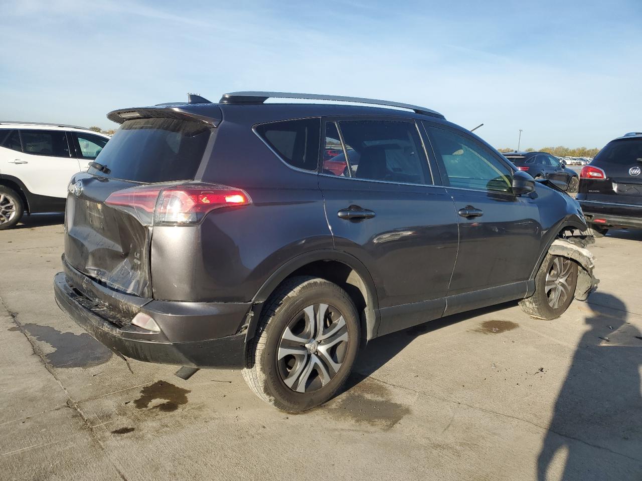 2017 Toyota RAV 4 - Image 3
