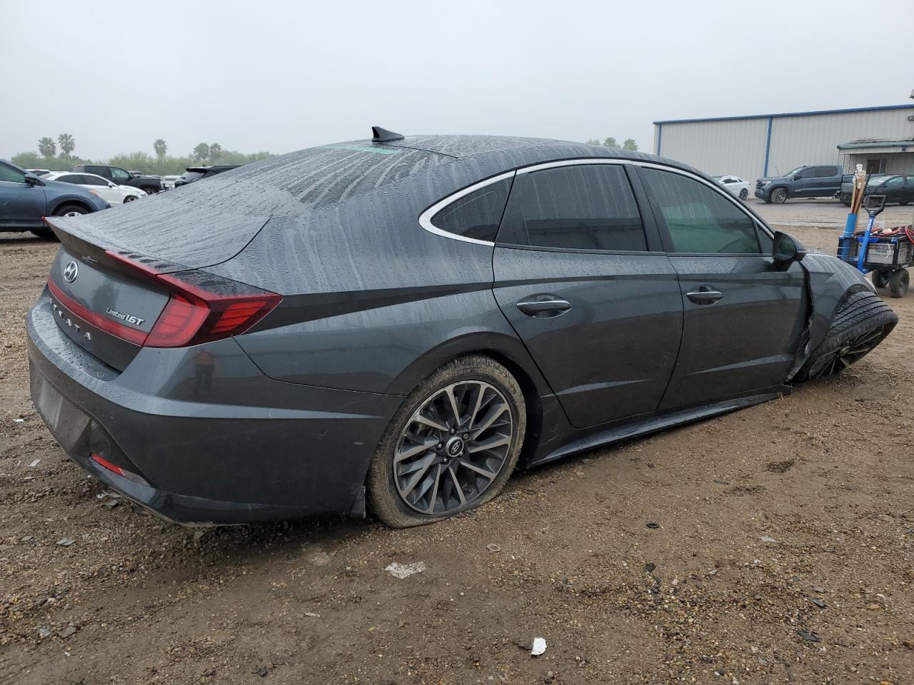 2022 Hyundai Sonata - Image 3