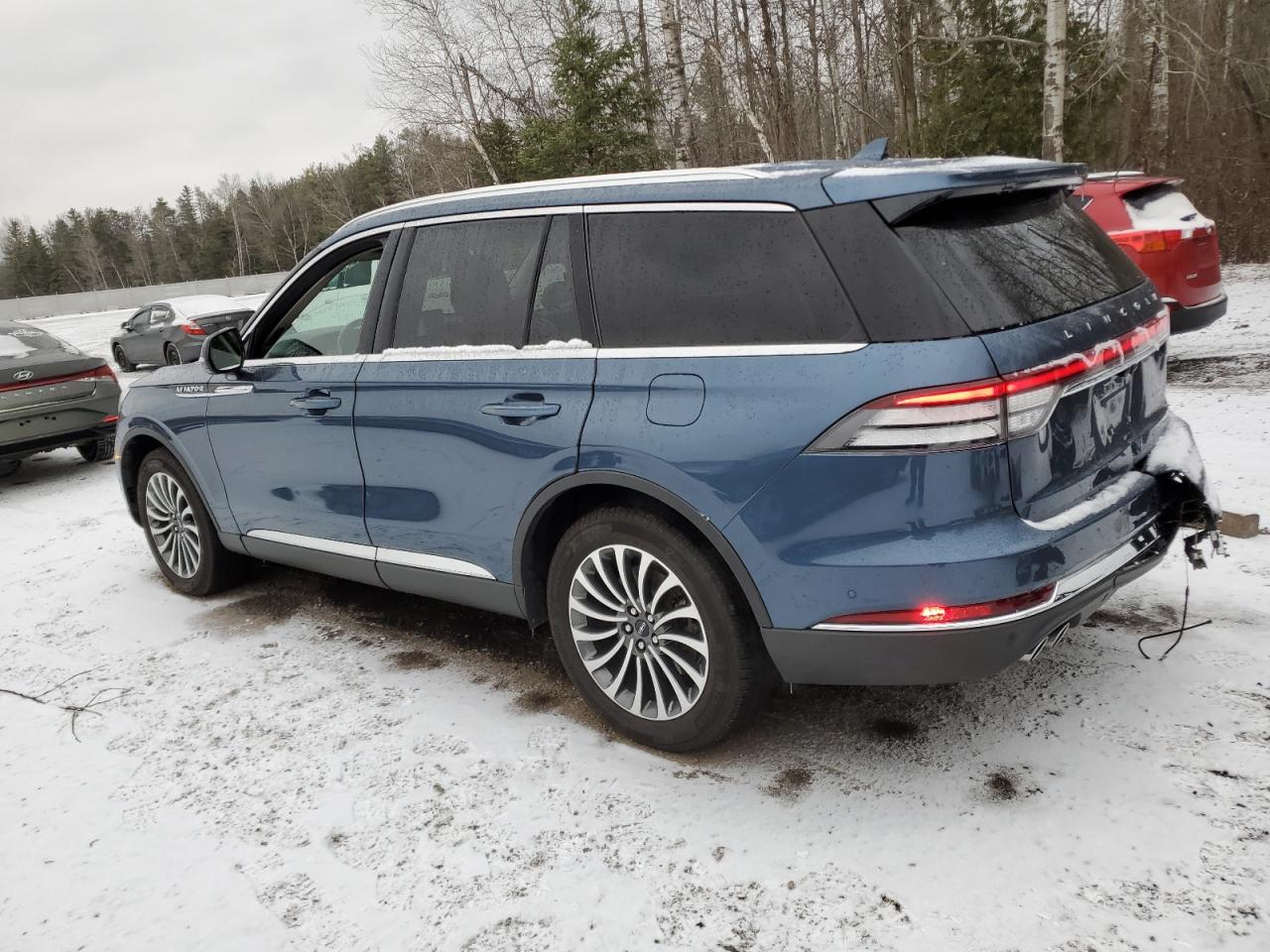 2020 Lincoln Aviator - Image 2