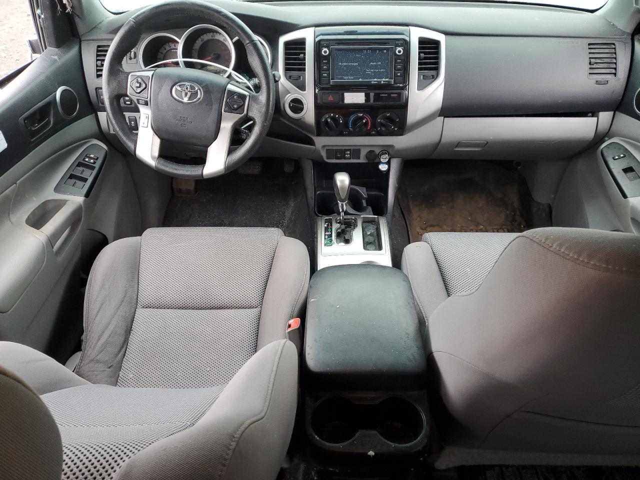 2015 Toyota Tacoma - Image 8