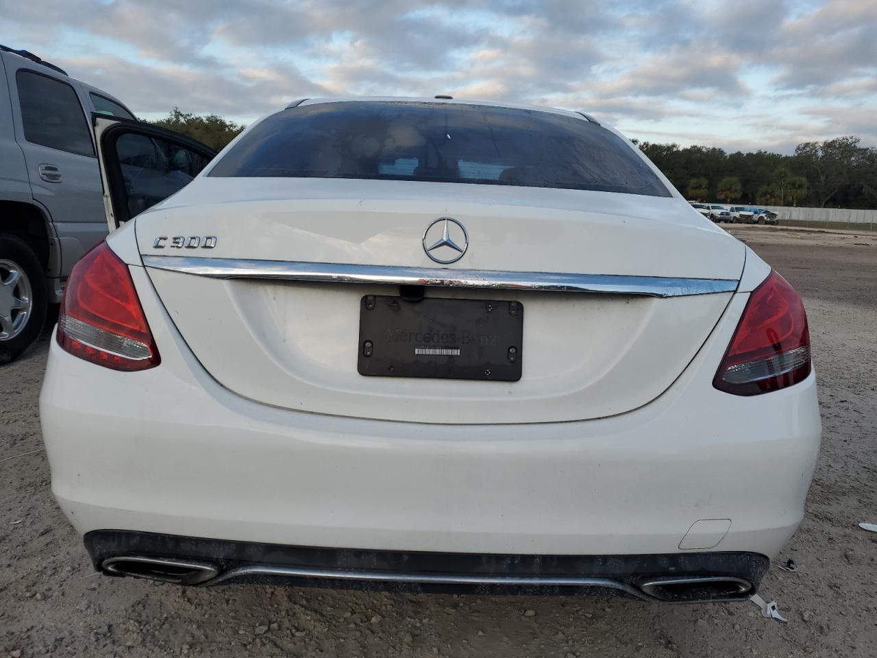 VIN 55SWF4JB7GU165411 2016 MERCEDES-BENZ C-CLASS no.6