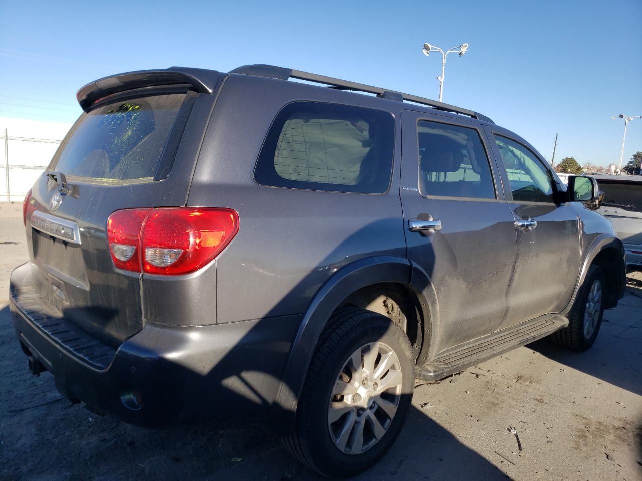2015 Toyota Sequoia - Image 3