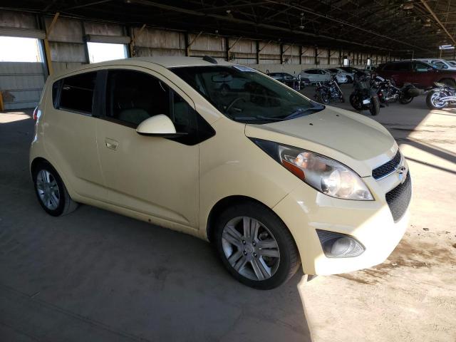  CHEVROLET SPARK 2015 Жовтий