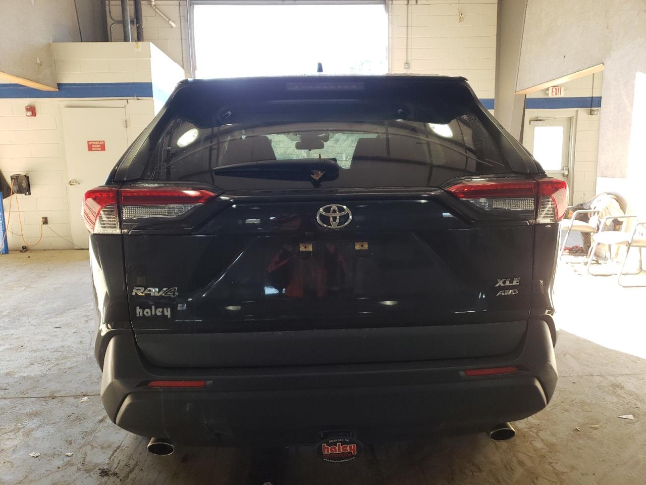 2020 Toyota RAV 4 - Image 6