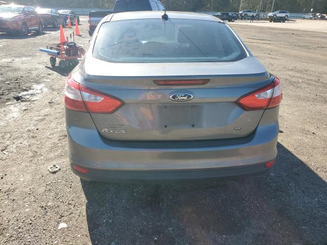 Sedans FORD FOCUS 2012 Gray