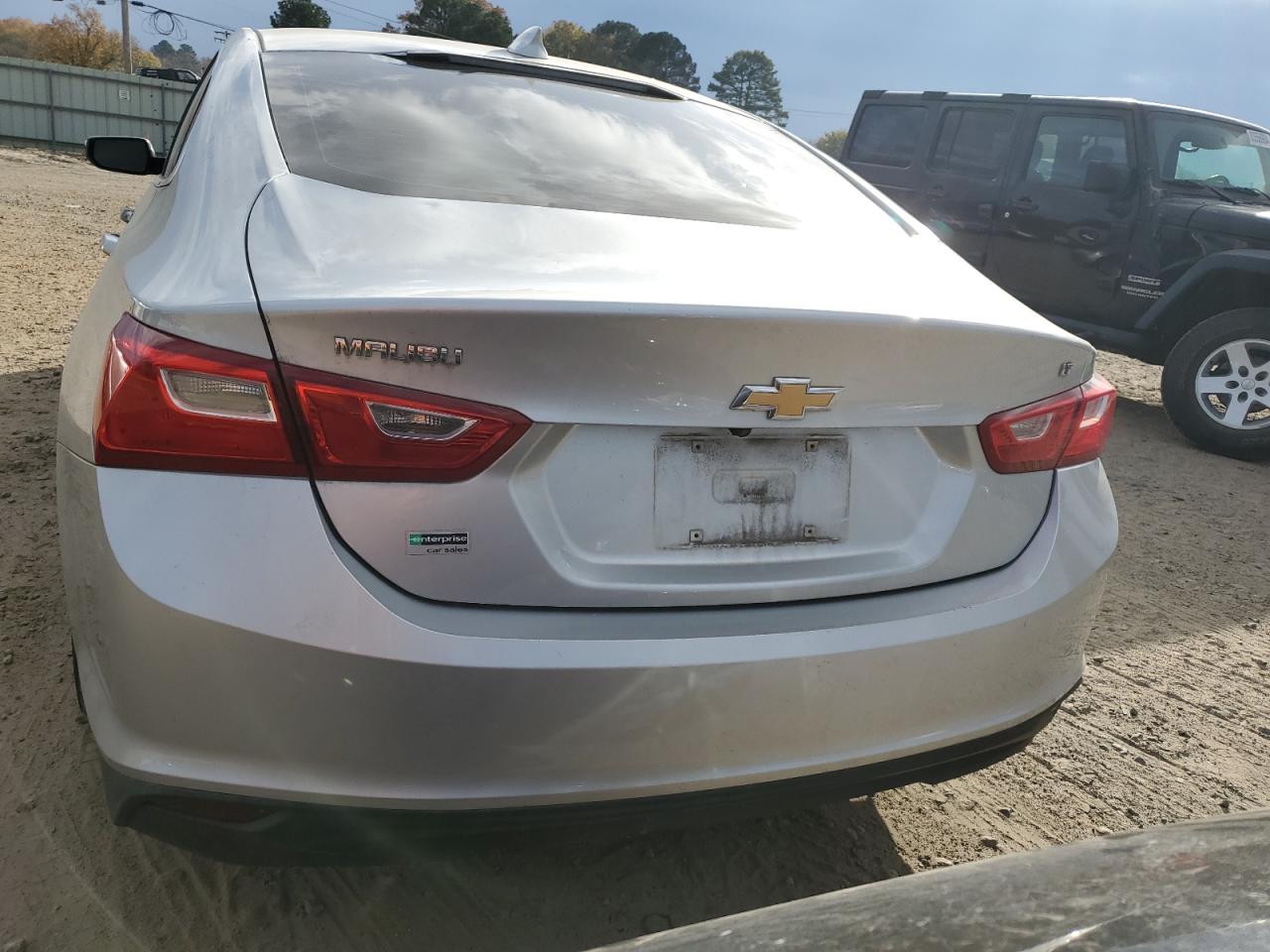 VIN 1G1ZD5ST9JF169635 2018 CHEVROLET MALIBU no.6