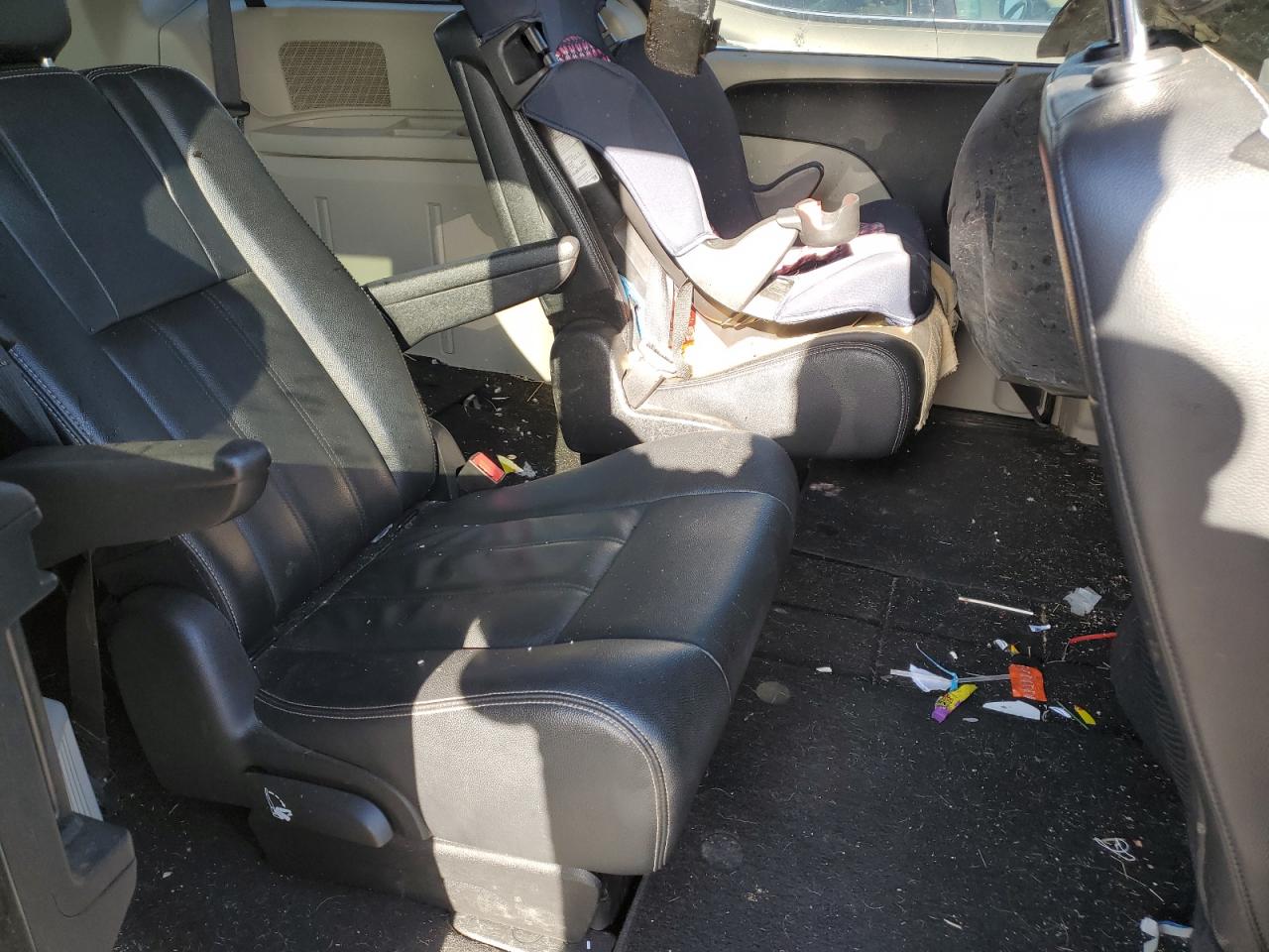 2016 Chrysler Town & Country Touring VIN: 2C4RC1BGXGR187679 Lot: 83467694