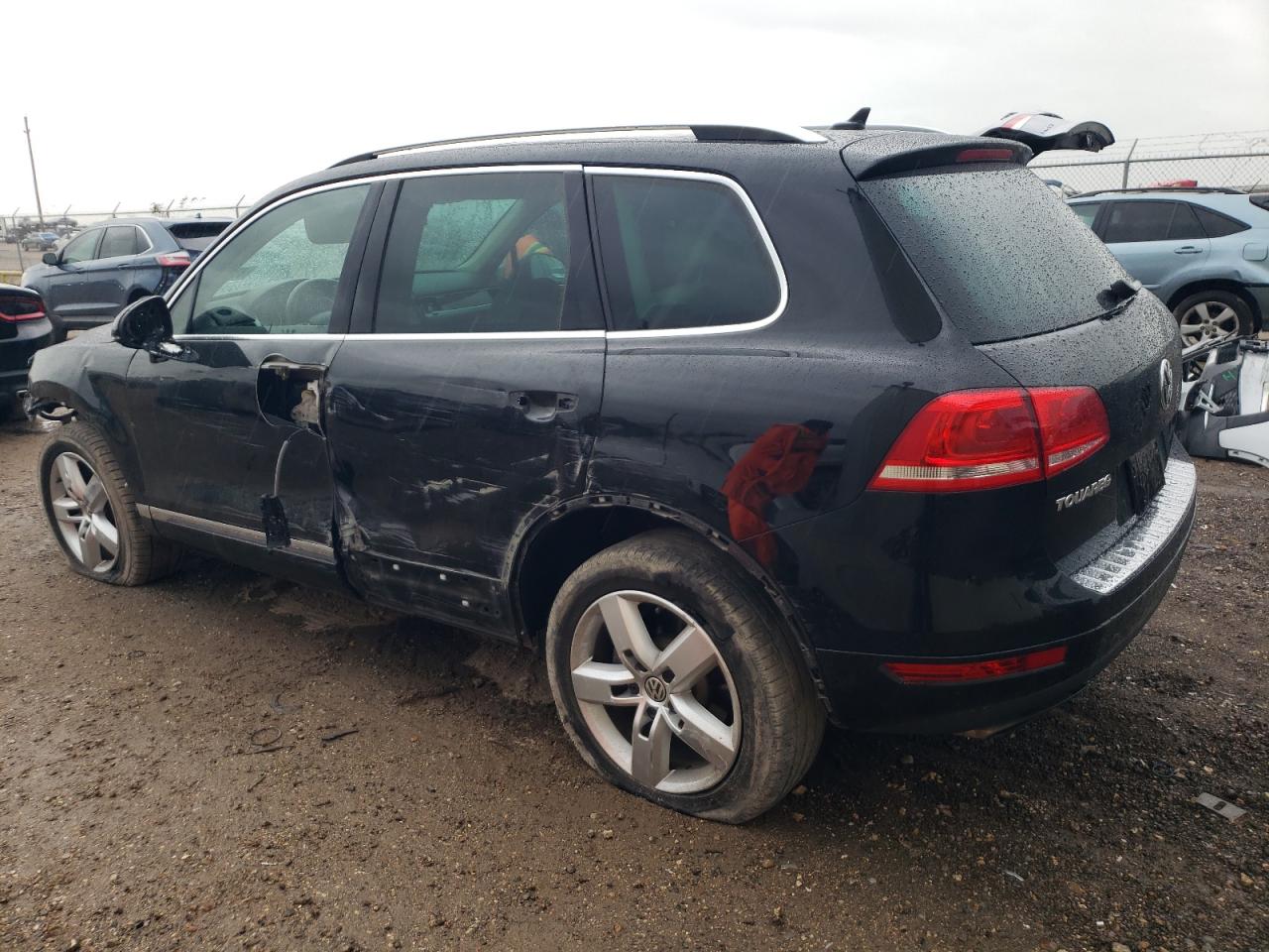 VIN WVGEF9BP0DD002814 2013 VOLKSWAGEN TOUAREG no.2