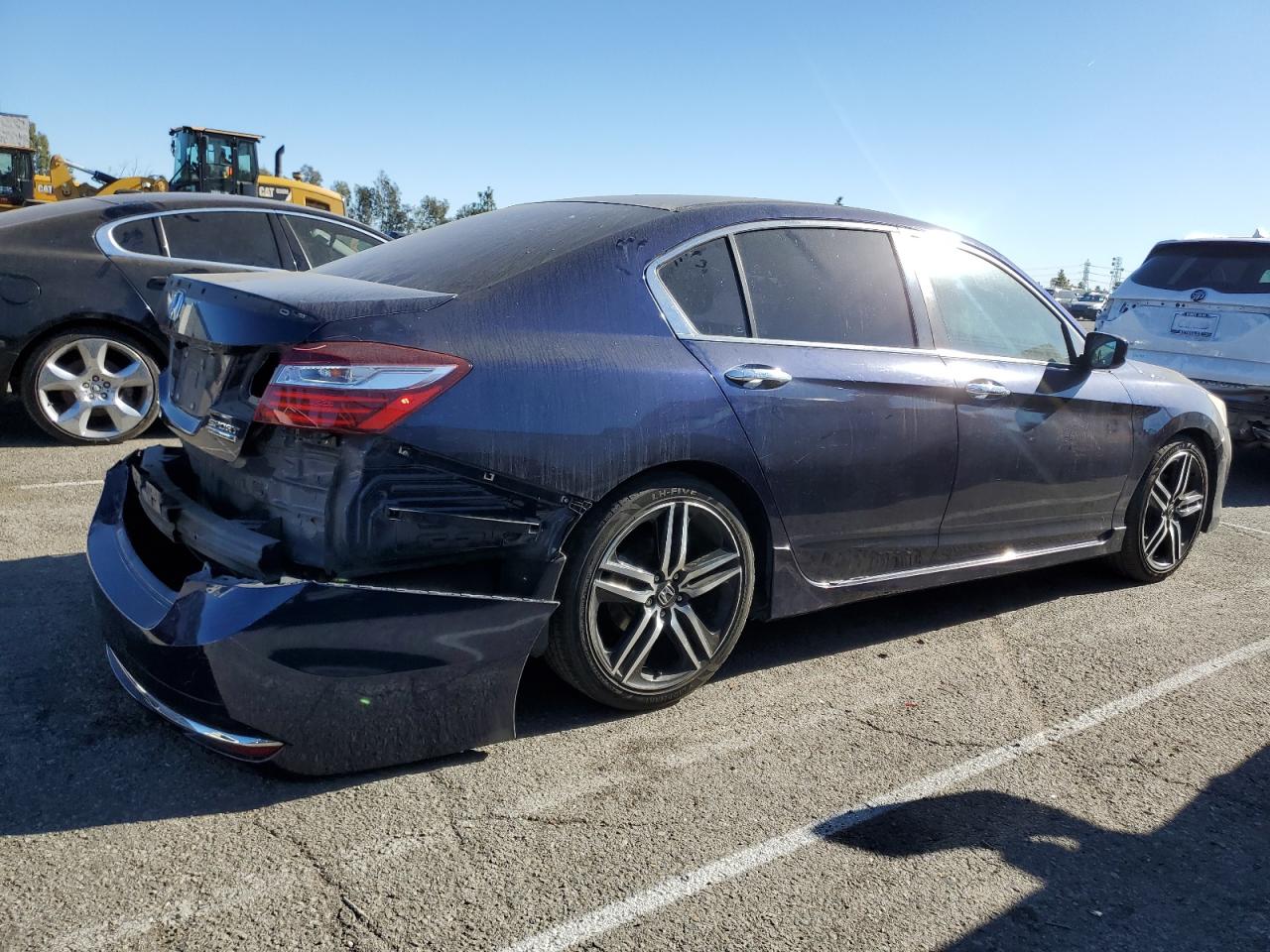 VIN 1HGCR2F12HA202652 2017 HONDA ACCORD no.3