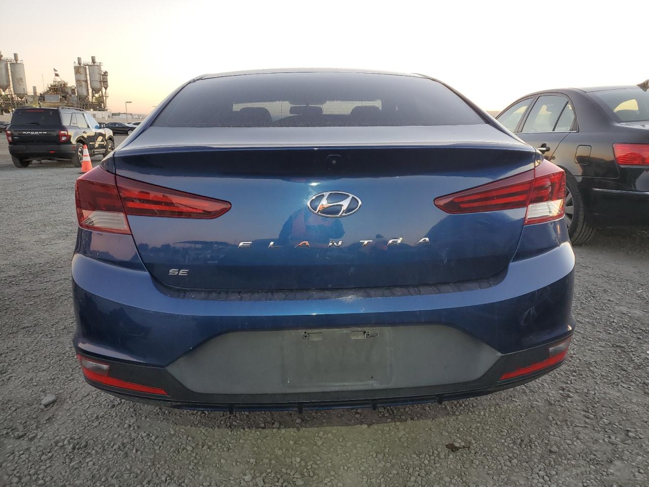 2019 Hyundai Elantra - Image 6