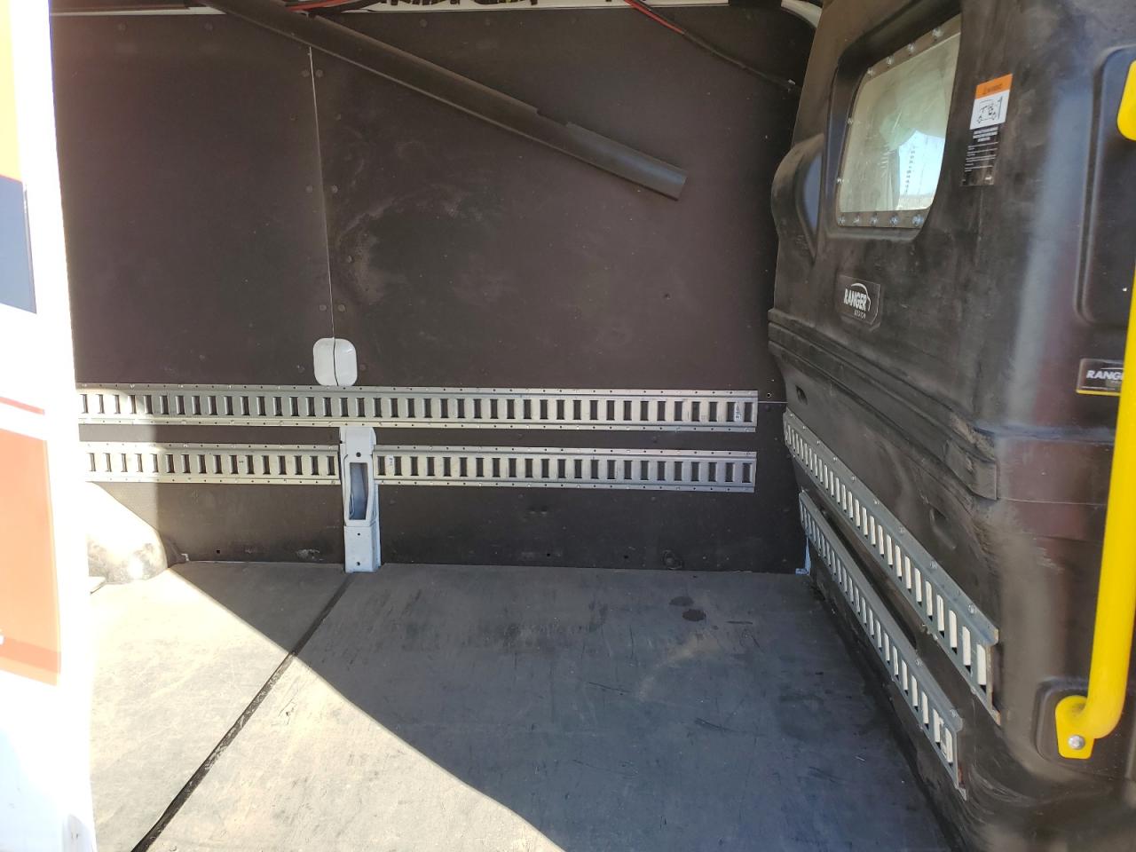 2020 Ford Transit - Image 11