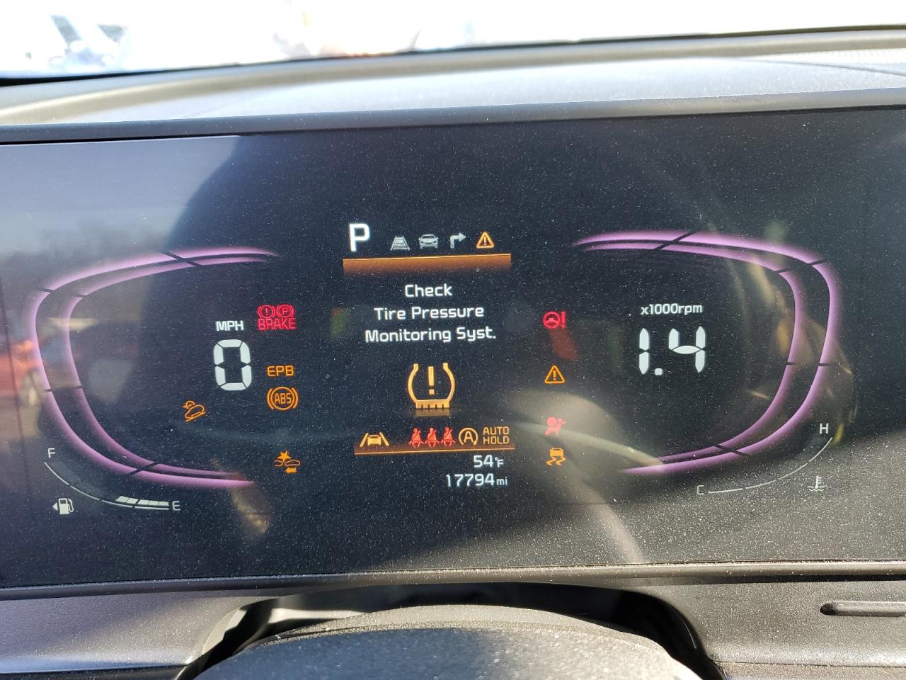 2023 Kia Sportage - Image 9