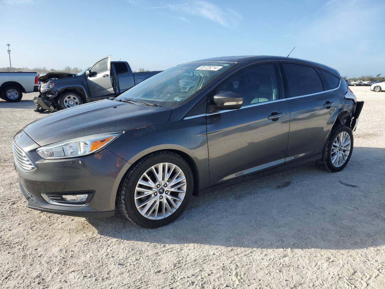 1FADP3N2XFL378672 2015 FORD FOCUS - Image 1